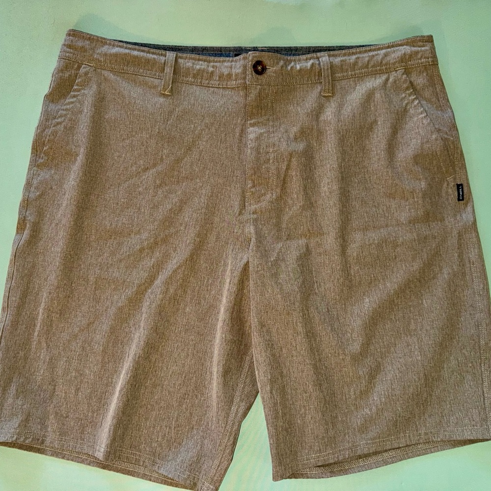 O’Neill Men's Tan hybrid 19” Shorts